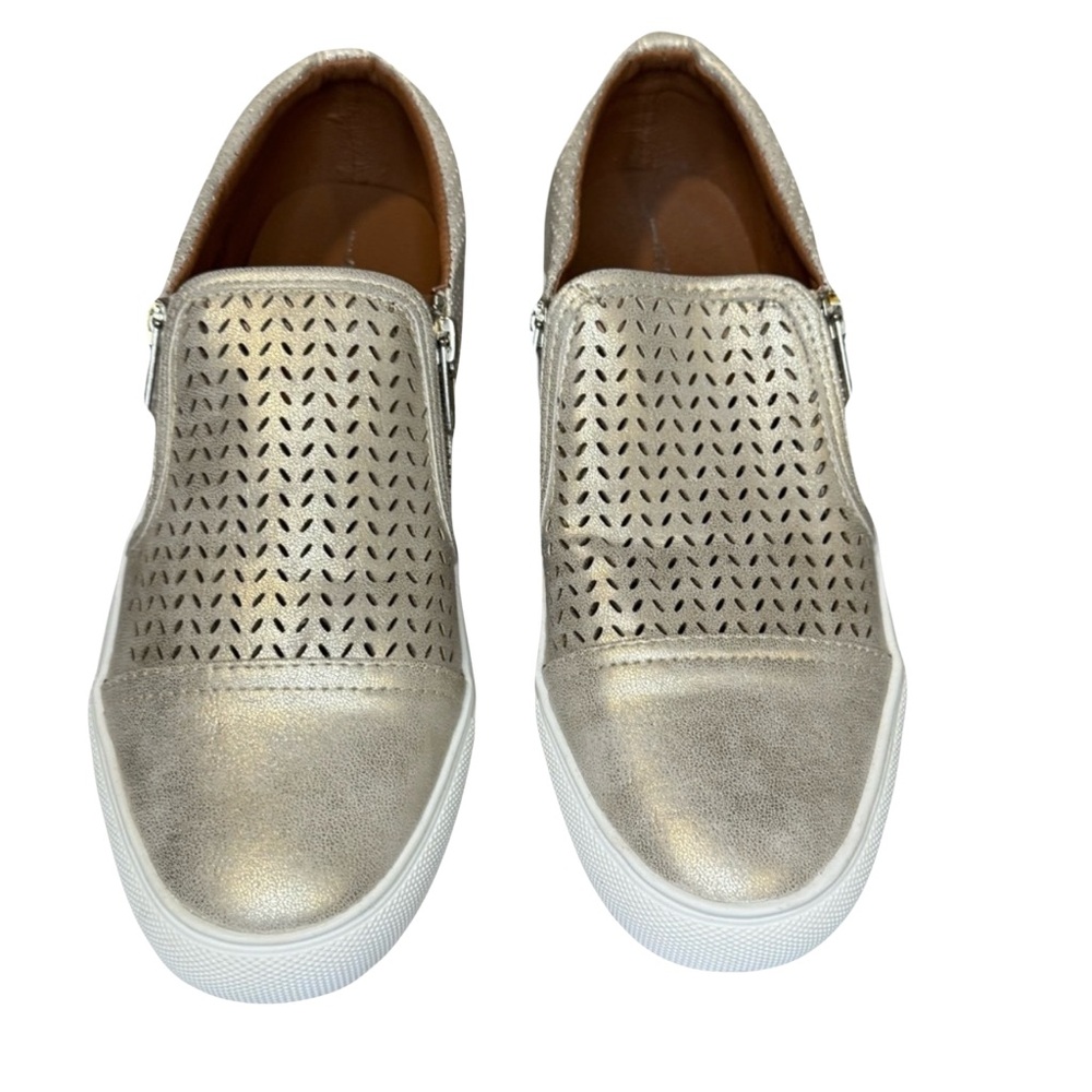 Report Slip-On Sneakers Gold Metallic Size 9.5